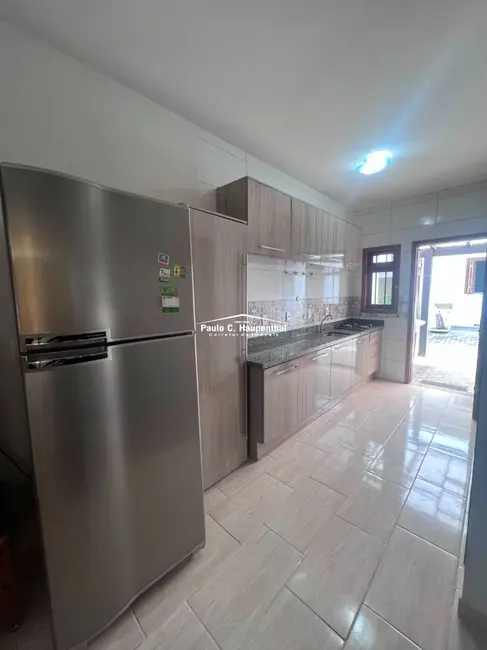 Casa com 4 quartos à venda, 360m2 em Centro, Balneario Arroio Do Silva - SC - imagem 8 Foto 8 de Casa com 4 quartos à venda, 360m2 em Centro, Balneario Arroio Do Silva - SC