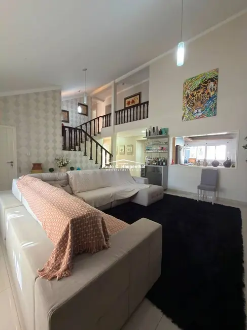 Casa com 4 quartos à venda, 360m2 em Centro, Balneario Arroio Do Silva - SC - imagem 2 Foto 2 de Casa com 4 quartos à venda, 360m2 em Centro, Balneario Arroio Do Silva - SC