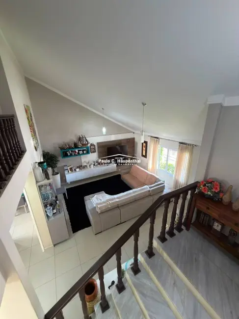 Casa com 4 quartos à venda, 360m2 em Centro, Balneario Arroio Do Silva - SC - imagem 4 Foto 4 de Casa com 4 quartos à venda, 360m2 em Centro, Balneario Arroio Do Silva - SC