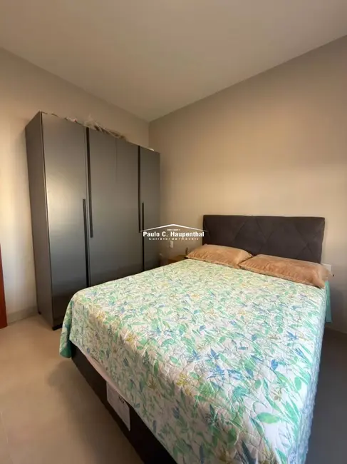 Casa com 3 quartos à venda, 351m2 em Balneario Arroio Do Silva - SC - imagem 6 Foto 6 de Casa com 3 quartos à venda, 351m2 em Balneario Arroio Do Silva - SC
