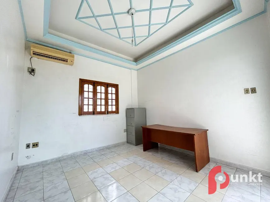 Foto 3 de Casa com 7 quartos para alugar, 300m2 em Japiim, Manaus - AM