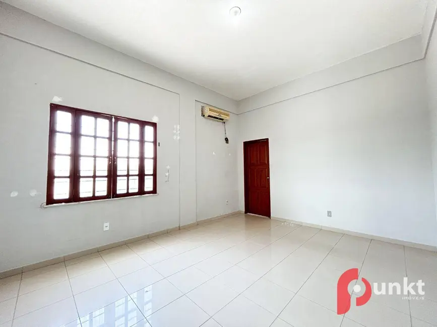 Foto 5 de Casa com 7 quartos para alugar, 300m2 em Japiim, Manaus - AM