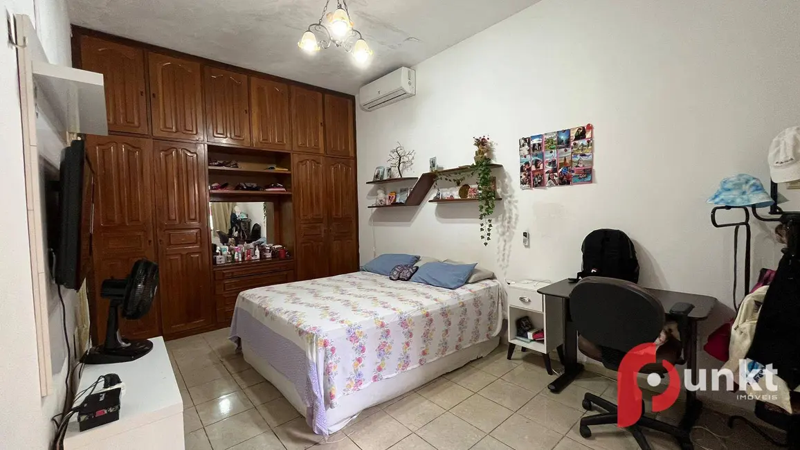 Foto 5 de Casa com 4 quartos à venda, 375m2 em Nossa Senhora das Graças, Manaus - AM