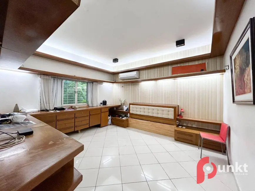 Casa com 5 quartos à venda e para alugar, 1800m2 em Adrianópolis, Manaus - AM - imagem 9 Foto 9 de Casa com 5 quartos à venda e para alugar, 1800m2 em Adrianópolis, Manaus - AM