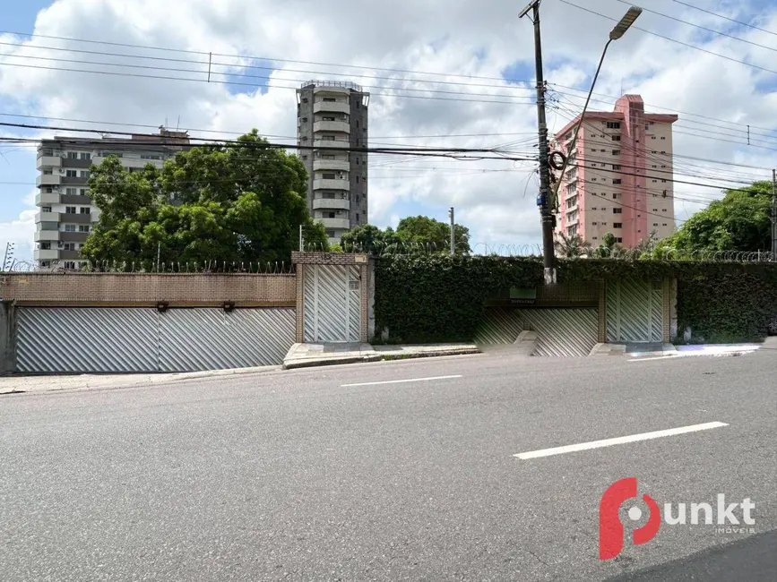 Foto 1 de Casa com 5 quartos à venda e para alugar, 1800m2 em Adrianópolis, Manaus - AM