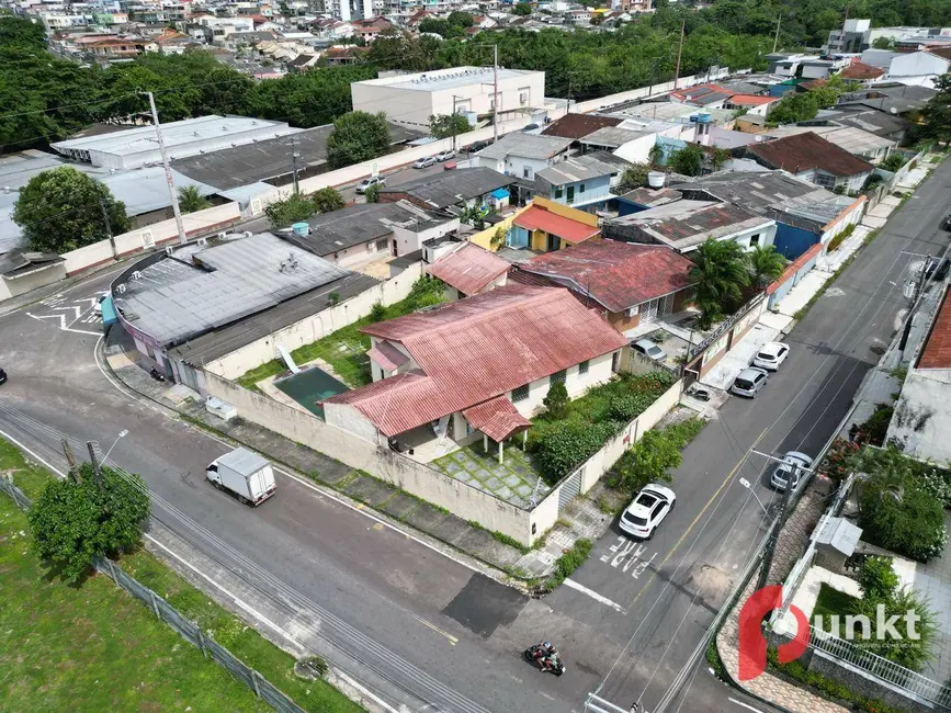 Foto 1 de Casa com 4 quartos para alugar, 675m2 em Adrianópolis, Manaus - AM