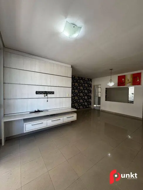 Apartamento com 3 quartos para alugar, 117m2 em Chapada, Manaus - AM - imagem 2 Foto 2 de Apartamento com 3 quartos para alugar, 117m2 em Chapada, Manaus - AM