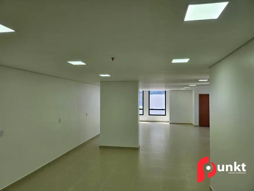 Sala Comercial à venda, 106m2 em Presidente Vargas, Manaus - AM - imagem 2 Foto 2 de Sala Comercial à venda, 106m2 em Presidente Vargas, Manaus - AM