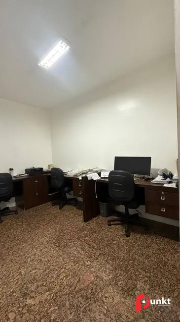 Casa à venda, 300m2 em Nossa Senhora das Graças, Manaus - AM - imagem 5 Foto 5 de Casa à venda, 300m2 em Nossa Senhora das Graças, Manaus - AM