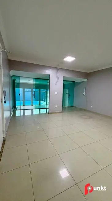 Casa para alugar, 500m2 em Aleixo, Manaus - AM - imagem 9 Foto 9 de Casa para alugar, 500m2 em Aleixo, Manaus - AM