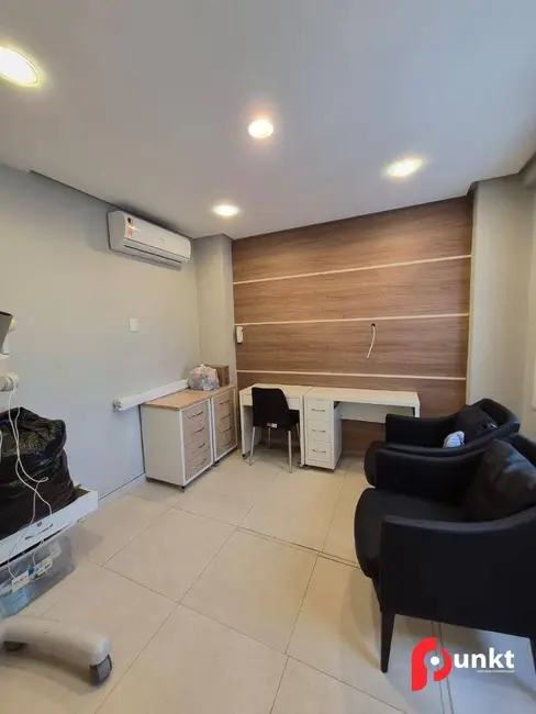 Sala Comercial à venda, 80m2 em Nossa Senhora das Graças, Manaus - AM - imagem 3 Foto 3 de Sala Comercial à venda, 80m2 em Nossa Senhora das Graças, Manaus - AM