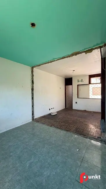 Casa à venda, 300m2 em Nossa Senhora das Graças, Manaus - AM - imagem 5 Foto 5 de Casa à venda, 300m2 em Nossa Senhora das Graças, Manaus - AM