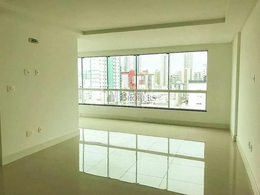 Apartamento com 3 quartos à venda, 128m2 em Centro, Balneario Camboriu - SC - imagem 1 Foto 1 de Apartamento com 3 quartos à venda, 128m2 em Centro, Balneario Camboriu - SC