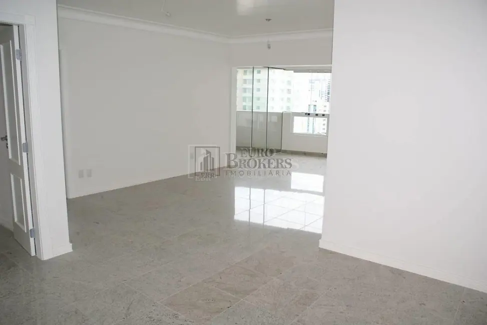 Foto 1 de Apartamento com 3 quartos à venda, 348m2 em Centro, Balneario Camboriu - SC