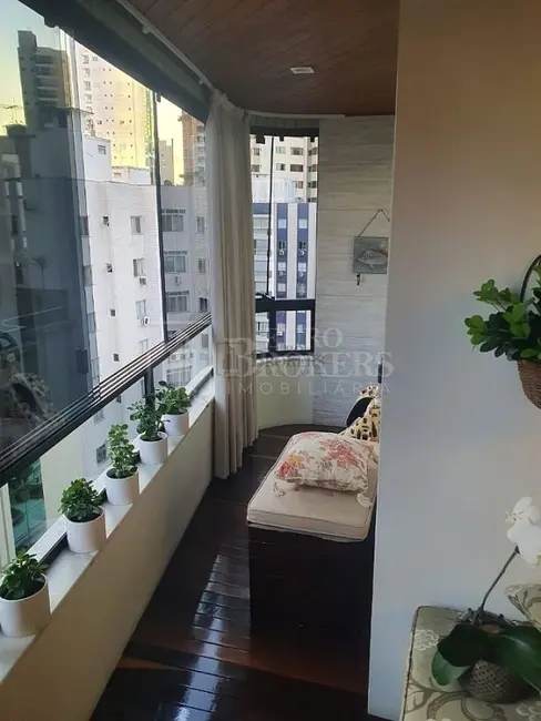 Foto 2 de Apartamento com 3 quartos à venda, 120m2 em Centro, Balneario Camboriu - SC