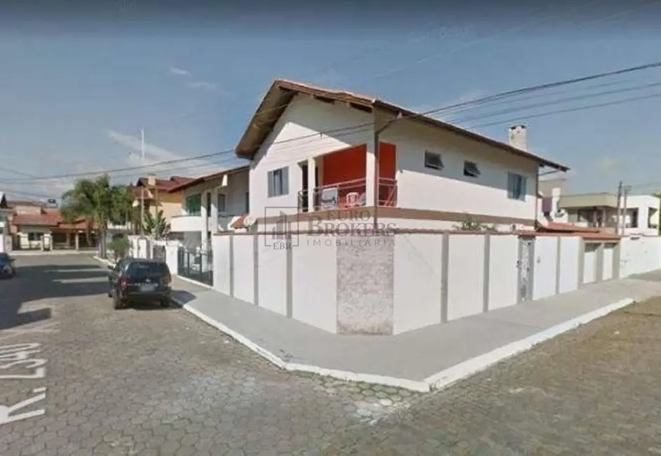 Foto 1 de Casa com 5 quartos à venda, 226m2 em Centro, Balneario Camboriu - SC