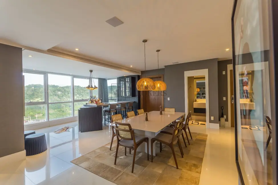 Apartamento com 4 quartos à venda, 191m2 em Centro, Balneario Camboriu - SC - imagem 1 Foto 1 de Apartamento com 4 quartos à venda, 191m2 em Centro, Balneario Camboriu - SC