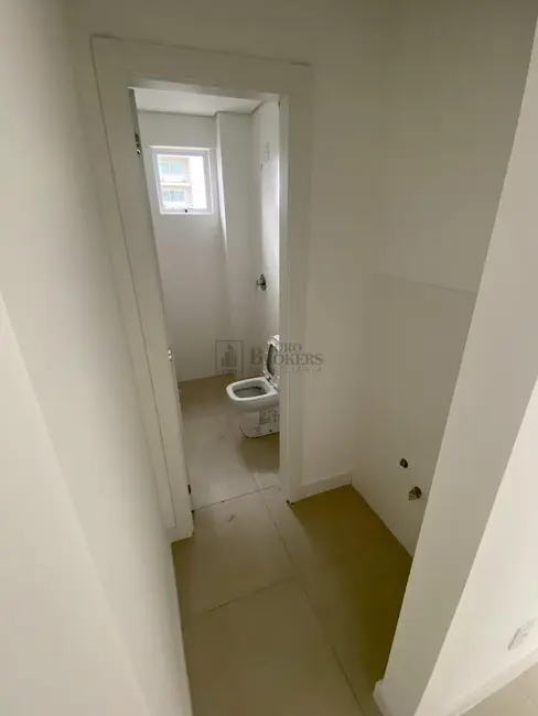 Apartamento com 3 quartos para alugar, 97m2 em Centro, Balneario Camboriu - SC - imagem 4 Foto 4 de Apartamento com 3 quartos para alugar, 97m2 em Centro, Balneario Camboriu - SC