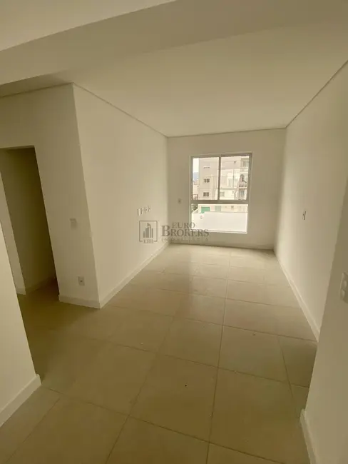 Apartamento com 3 quartos para alugar, 97m2 em Centro, Balneario Camboriu - SC - imagem 3 Foto 3 de Apartamento com 3 quartos para alugar, 97m2 em Centro, Balneario Camboriu - SC