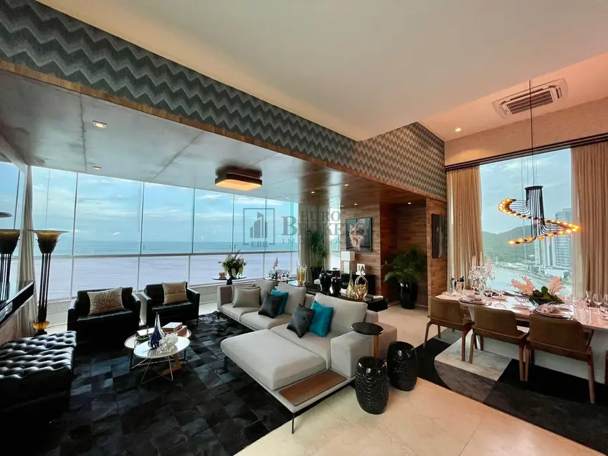 Apartamento com 7 quartos à venda, 600m2 em Centro, Balneario Camboriu - SC - imagem 1 Foto 1 de Apartamento com 7 quartos à venda, 600m2 em Centro, Balneario Camboriu - SC