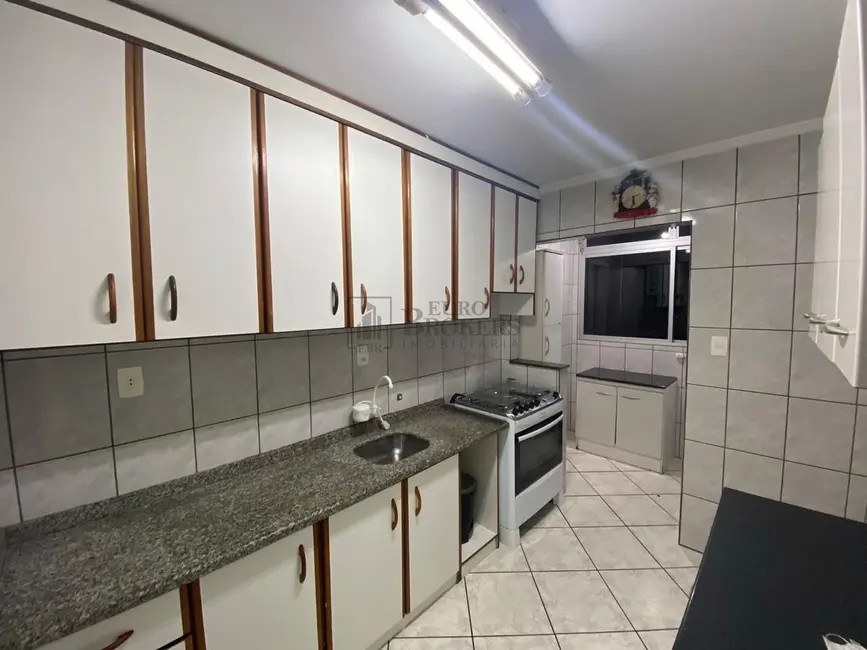 Apartamento com 2 quartos à venda, 82m2 em Centro, Balneario Camboriu - SC - imagem 1 Foto 1 de Apartamento com 2 quartos à venda, 82m2 em Centro, Balneario Camboriu - SC
