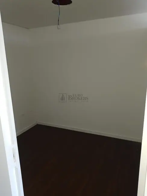 Sala Comercial com 1 quarto para alugar, 51m2 em Centro, Balneario Camboriu - SC - imagem 5 Foto 5 de Sala Comercial com 1 quarto para alugar, 51m2 em Centro, Balneario Camboriu - SC