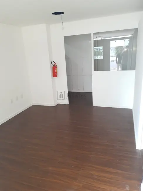 Sala Comercial com 1 quarto para alugar, 51m2 em Centro, Balneario Camboriu - SC - imagem 1 Foto 1 de Sala Comercial com 1 quarto para alugar, 51m2 em Centro, Balneario Camboriu - SC