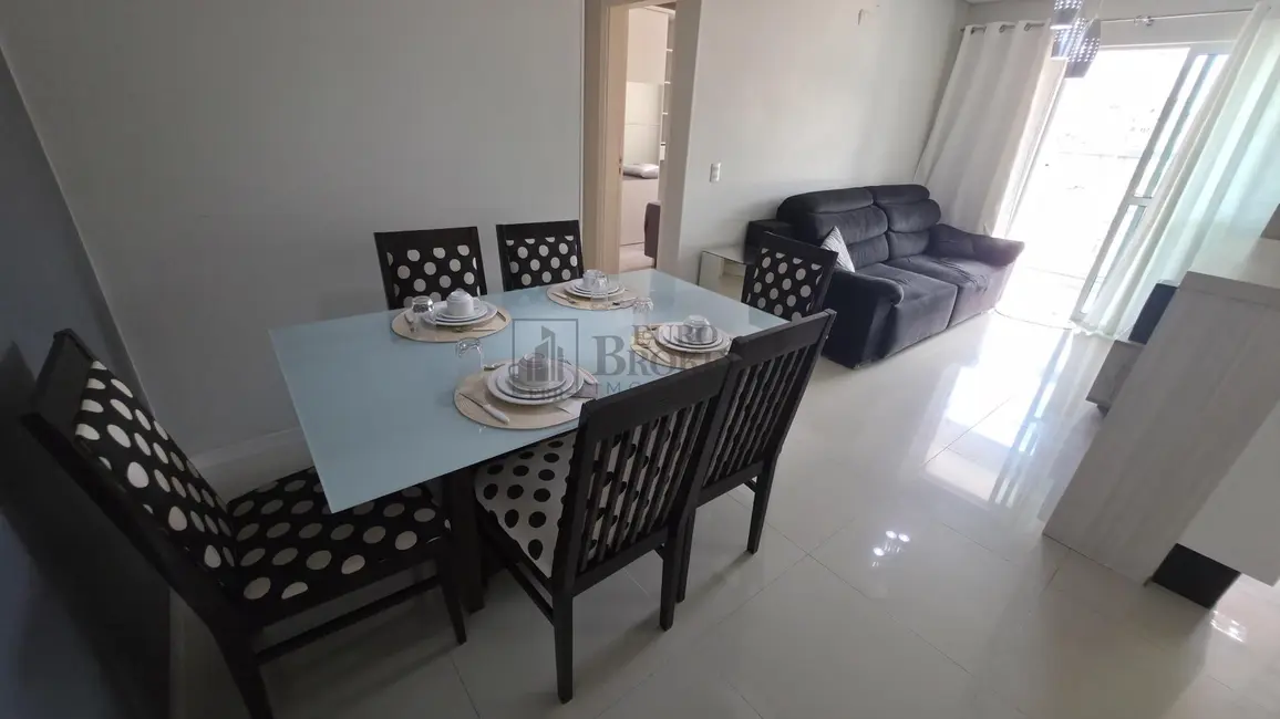 Foto 2 de Apartamento com 2 quartos para alugar, 68m2 em Nações, Balneario Camboriu - SC