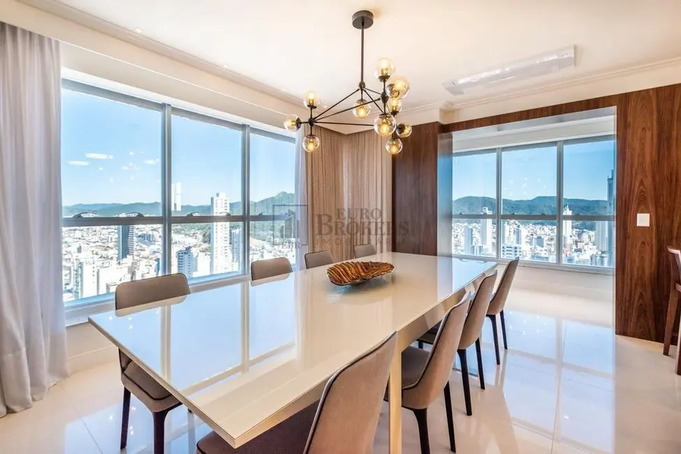 Foto 1 de Apartamento com 4 quartos à venda, 356m2 em Centro, Balneario Camboriu - SC