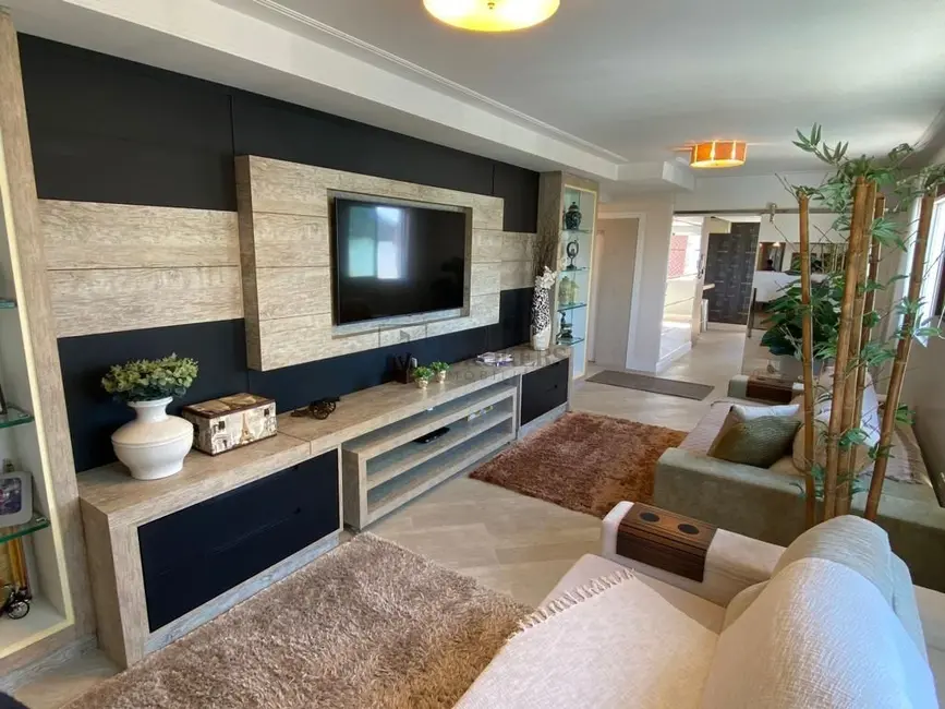 Foto 1 de Apartamento com 3 quartos à venda, 137m2 em Centro, Balneario Camboriu - SC