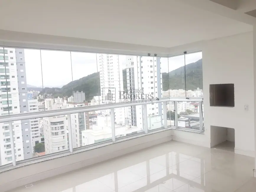 Foto 1 de Apartamento com 3 quartos à venda, 115m2 em Centro, Balneario Camboriu - SC