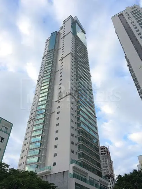 Apartamento com 3 quartos à venda, 161m2 em Centro, Balneario Camboriu - SC - imagem 3 Foto 3 de Apartamento com 3 quartos à venda, 161m2 em Centro, Balneario Camboriu - SC