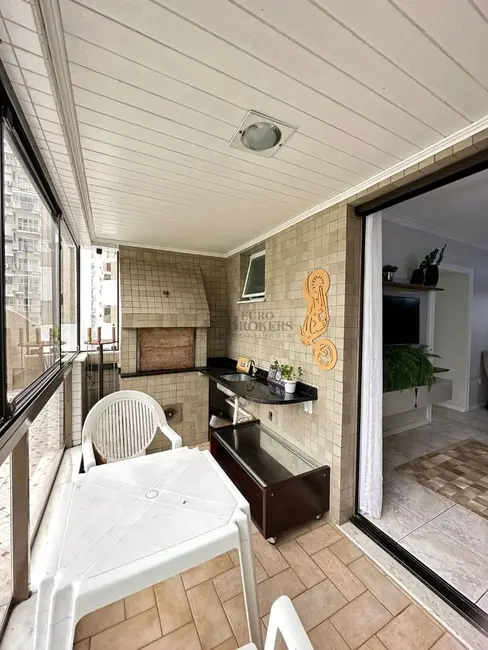 Apartamento com 3 quartos à venda, 96m2 em Centro, Balneario Camboriu - SC - imagem 5 Foto 5 de Apartamento com 3 quartos à venda, 96m2 em Centro, Balneario Camboriu - SC
