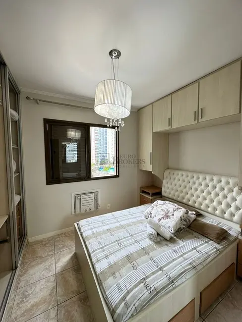 Apartamento com 3 quartos à venda, 96m2 em Centro, Balneario Camboriu - SC - imagem 7 Foto 7 de Apartamento com 3 quartos à venda, 96m2 em Centro, Balneario Camboriu - SC