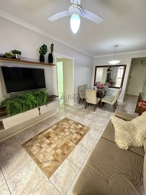 Apartamento com 3 quartos à venda, 96m2 em Centro, Balneario Camboriu - SC - imagem 9 Foto 9 de Apartamento com 3 quartos à venda, 96m2 em Centro, Balneario Camboriu - SC