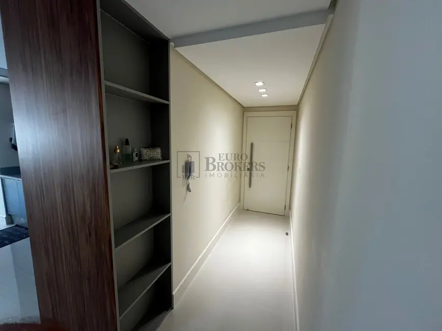 Foto 9 de Apartamento com 3 quartos para alugar, 114m2 em Centro, Balneario Camboriu - SC