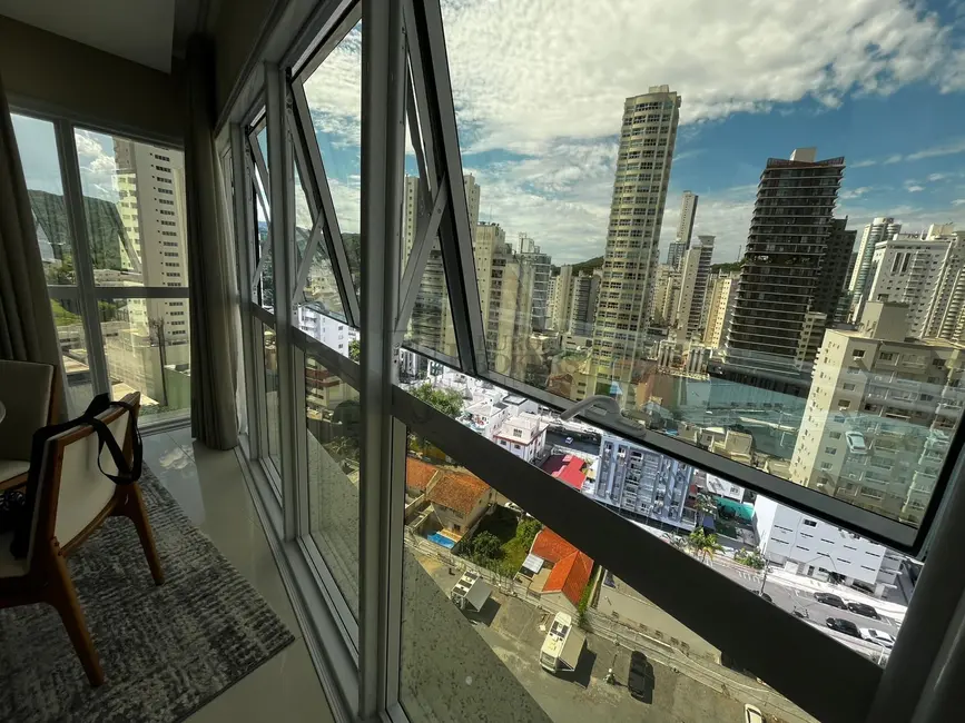 Foto 4 de Apartamento com 3 quartos para alugar, 114m2 em Centro, Balneario Camboriu - SC
