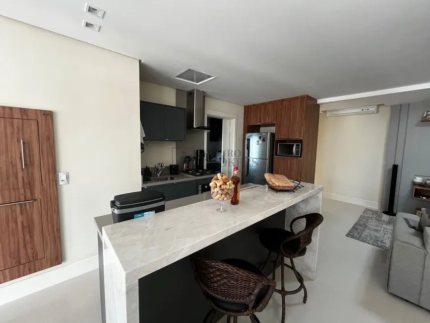 Foto 5 de Apartamento com 3 quartos para alugar, 114m2 em Centro, Balneario Camboriu - SC