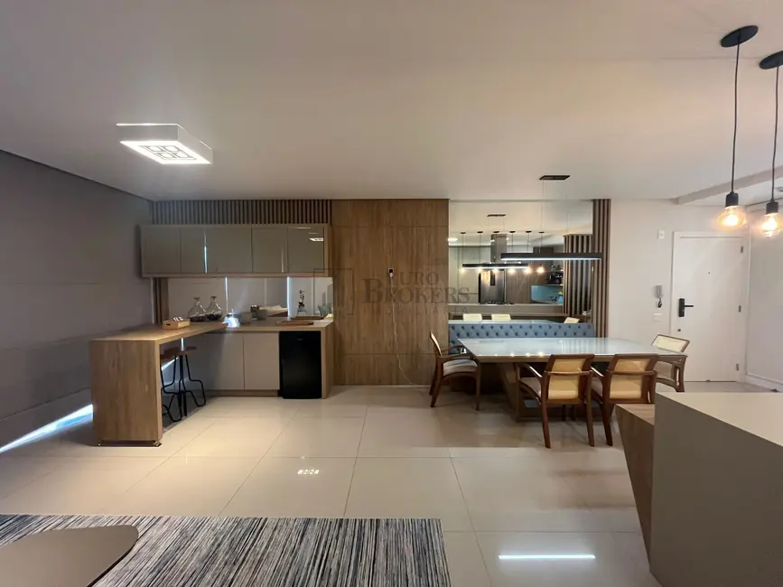 Apartamento com 4 quartos à venda, 147m2 em Pioneiros, Balneario Camboriu - SC - imagem 6 Foto 6 de Apartamento com 4 quartos à venda, 147m2 em Pioneiros, Balneario Camboriu - SC