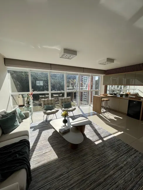 Apartamento com 4 quartos à venda, 147m2 em Pioneiros, Balneario Camboriu - SC - imagem 1 Foto 1 de Apartamento com 4 quartos à venda, 147m2 em Pioneiros, Balneario Camboriu - SC