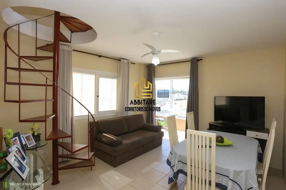 Foto 3 de Cobertura com 3 quartos à venda, 150m2 em Torres - RS