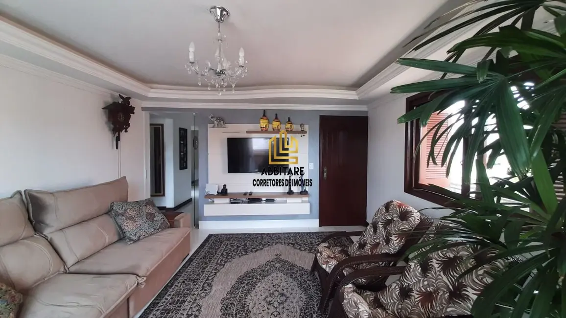 Casa com 7 quartos à venda, 512m2 em Torres - RS - imagem 4 Foto 4 de Casa com 7 quartos à venda, 512m2 em Torres - RS