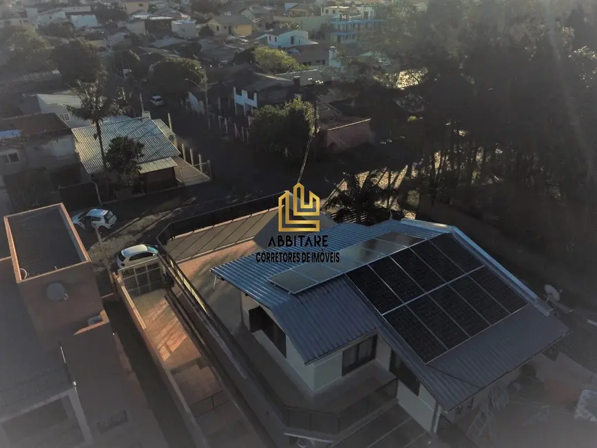 Casa com 7 quartos à venda, 512m2 em Torres - RS - imagem 2 Foto 2 de Casa com 7 quartos à venda, 512m2 em Torres - RS