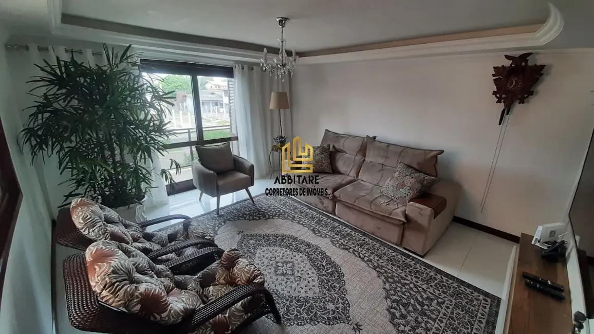 Casa com 7 quartos à venda, 512m2 em Torres - RS - imagem 5 Foto 5 de Casa com 7 quartos à venda, 512m2 em Torres - RS