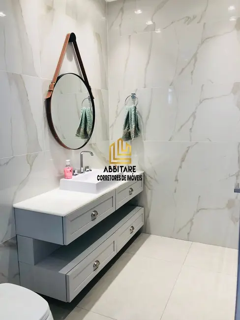 Foto 8 de Casa com 4 quartos à venda, 301m2 em Torres - RS