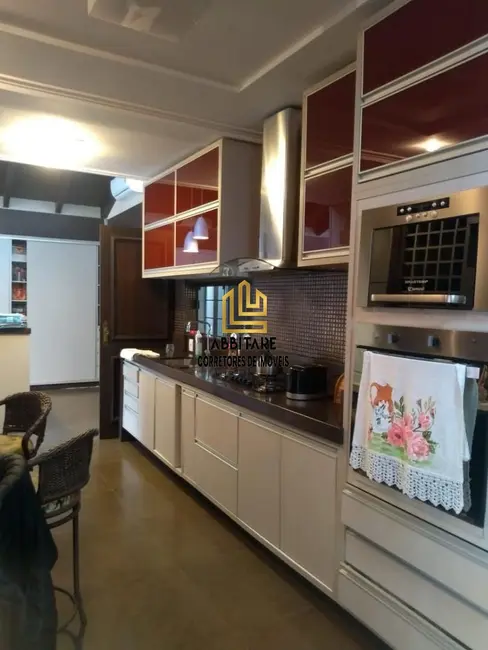 Casa com 4 quartos à venda, 317m2 em Torres - RS - imagem 3 Foto 3 de Casa com 4 quartos à venda, 317m2 em Torres - RS
