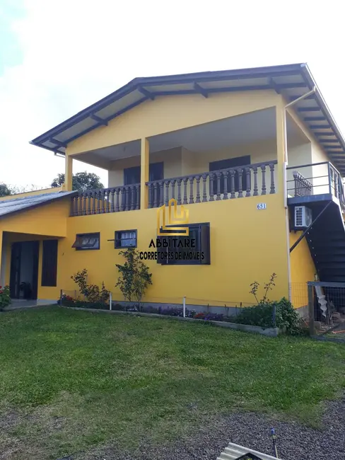 Casa com 3 quartos à venda, 350m2 em Torres - RS - imagem 2 Foto 2 de Casa com 3 quartos à venda, 350m2 em Torres - RS