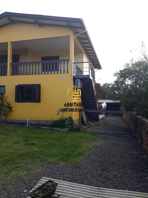 Casa com 3 quartos à venda, 350m2 em Torres - RS - imagem 3 Foto 3 de Casa com 3 quartos à venda, 350m2 em Torres - RS