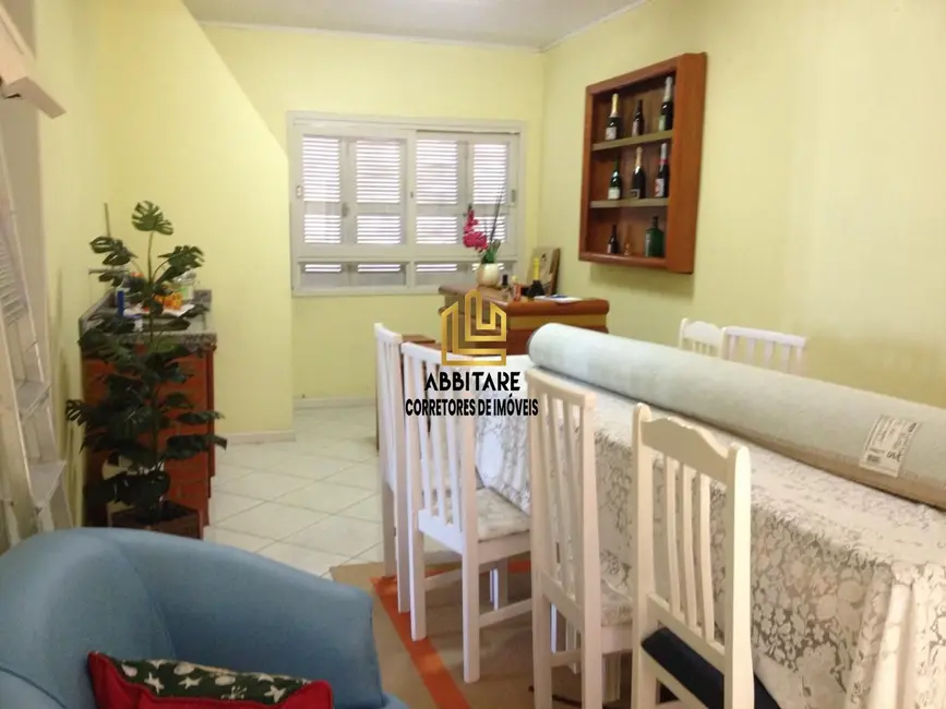 Casa com 3 quartos à venda, 250m2 em Torres - RS - imagem 5 Foto 5 de Casa com 3 quartos à venda, 250m2 em Torres - RS