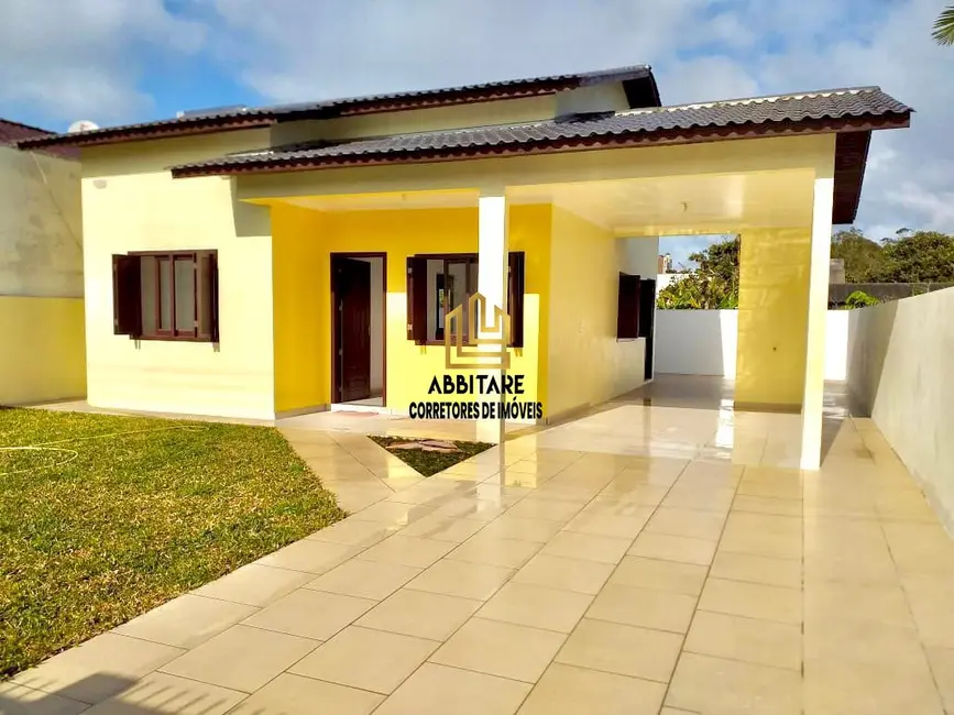 Foto 1 de Casa com 2 quartos à venda, 83m2 em Passo De Torres - SC
